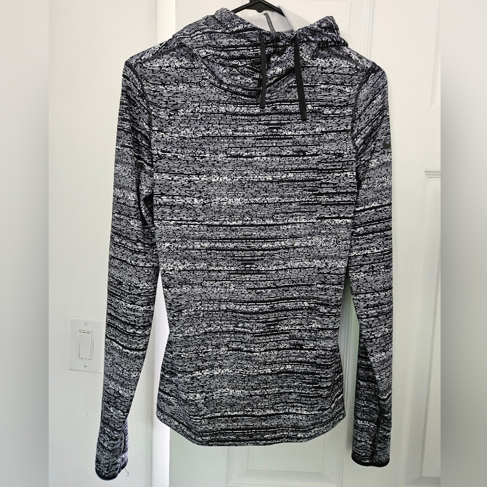 Nike Pro Dri-Fit Black, White, and Gray Patterned Hoodie, Size S